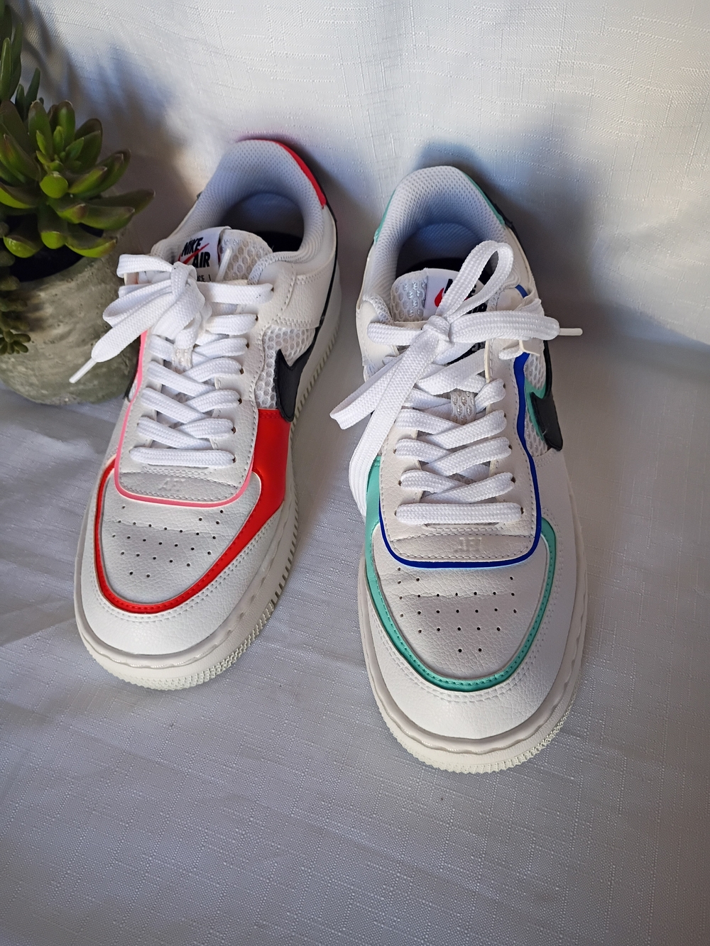 Nike Air Force 1 Low White Multicolor Accent Sneakers Size 8 - Picture 1 of 14